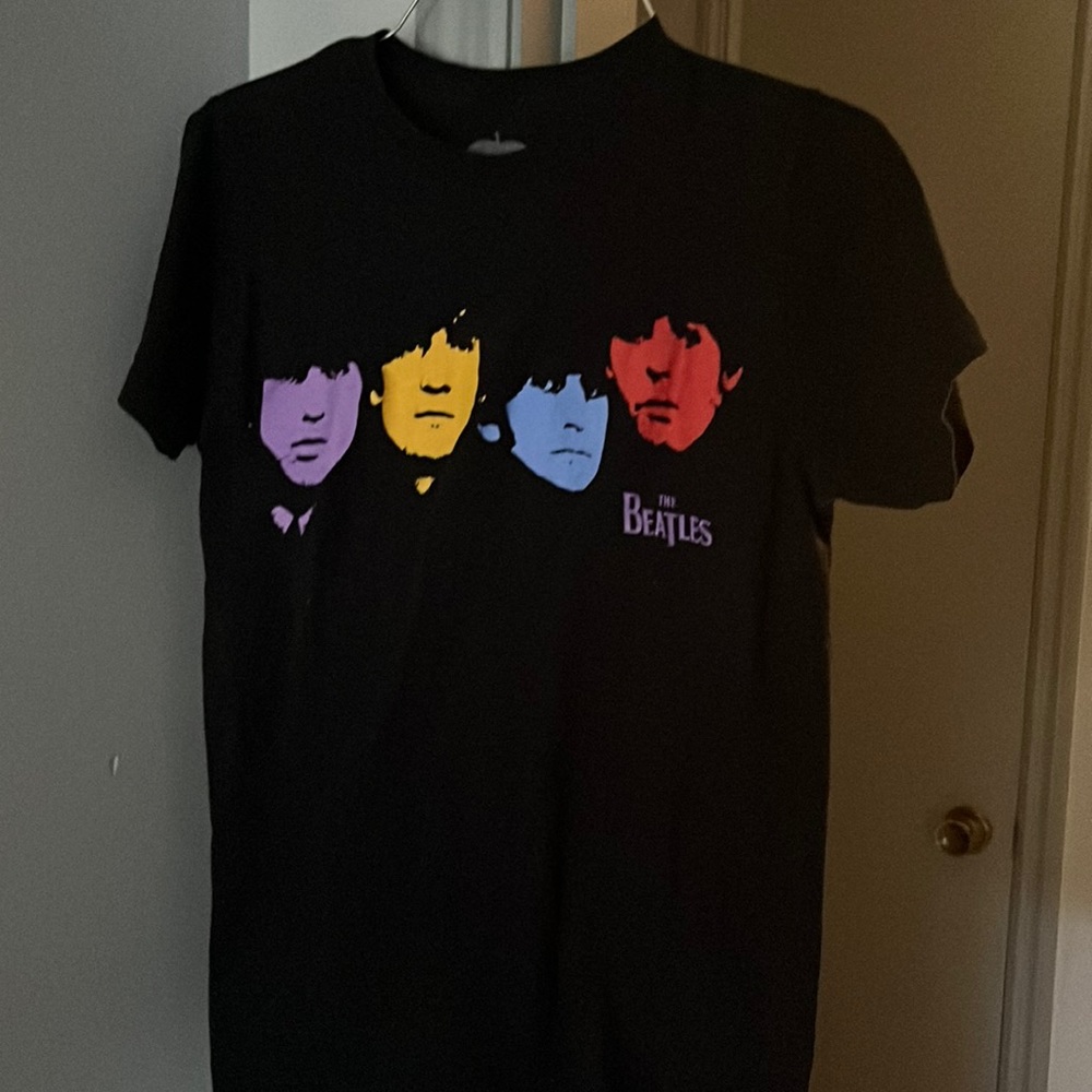 Small women’s Beatles shirt rare unique graphic tee